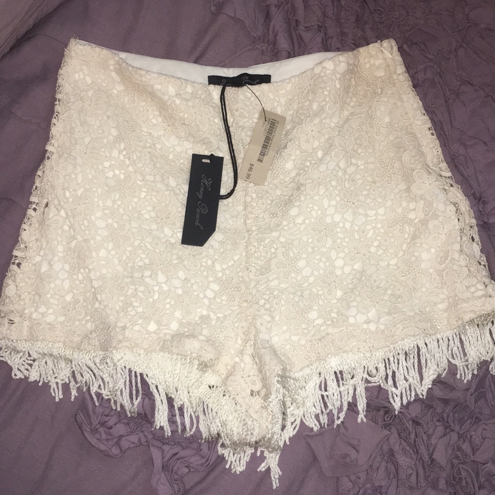 🎀Honey Punch Crochet Ivory Fringe Festival Shorts Coachella